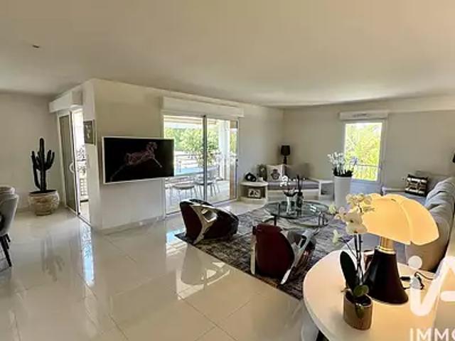L'Isle sur la Sorgue 84800 Achat / Vente appartement 4 pièces t4 au dernier étage parking