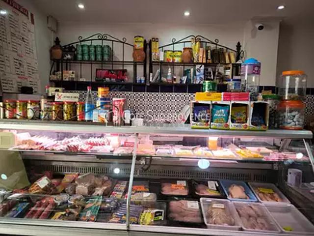 L'Isle sur la Sorgue 84800 Achat / Vente divers