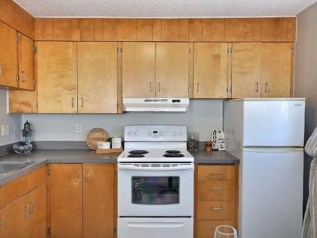 Lismore Apartments 1 Bedroom Apartment for Rent at 2305 Broad St, Regina, SK S4P 1Y9 Core