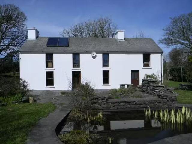 Lissacaha, Schull, Toormore, Co. Cork, P81CF51 is for sale