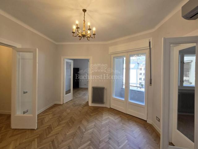 Little Paris Restored Art Deco, Two Bedrooms, Piata Romana