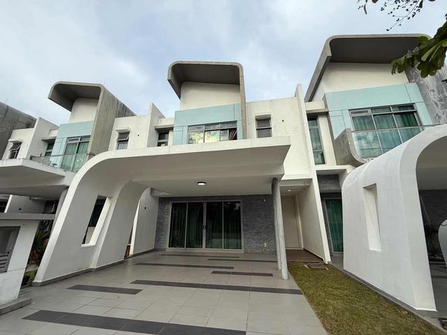 Liu Li Garden Setia Eco Glades 26x95 2 sty Superlink Cyberjaya Sejati