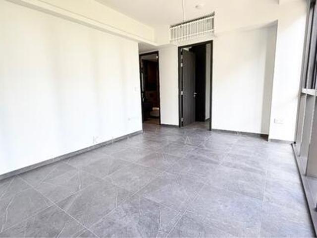 LIV @ MB Condominium For Sale, $1,290,000, 1 Bed 1 Bath 495 sqft $2,606.00 psf