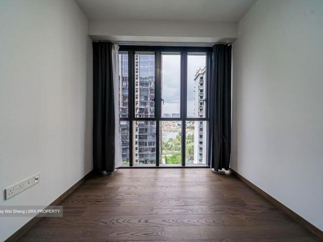 Liv @ Mb D15, Condominium
