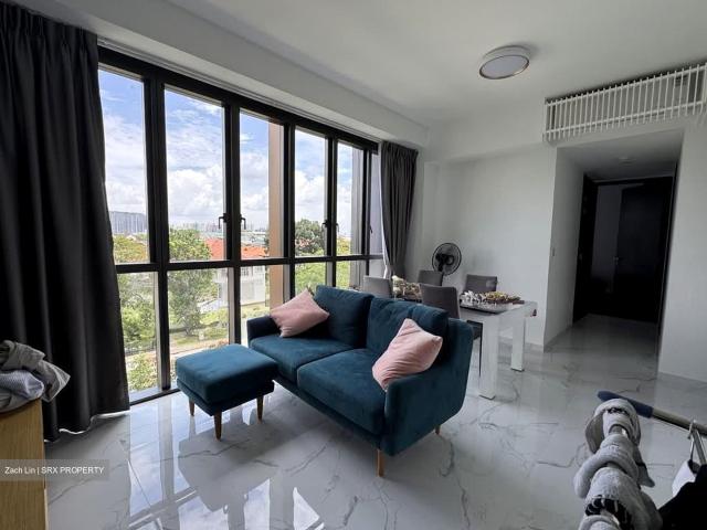 Liv @ Mb D15, Condominium