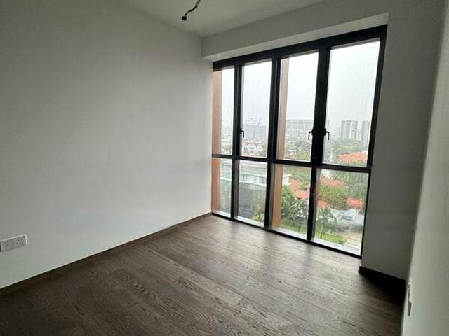 Liv @ Mb D15, Condominium