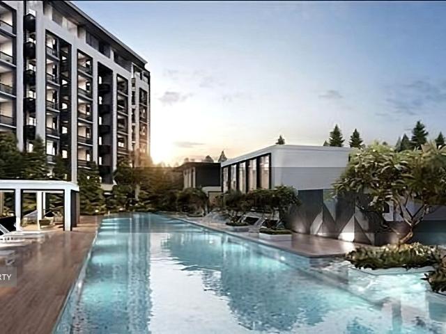 Liv @ Mb D15, Condominium