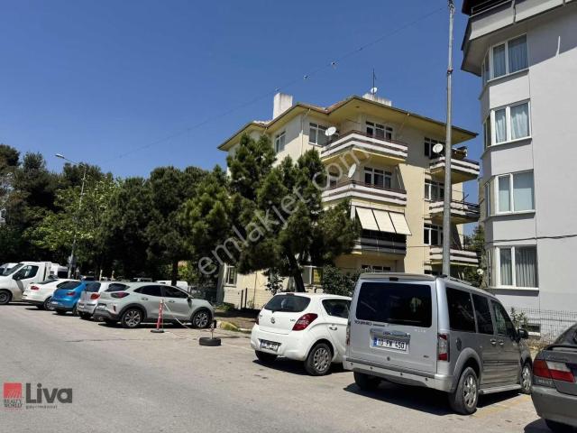 ▓liva Dan Atatürk Stadyumu Karşısında Arakat Eşyalı 2+1▓