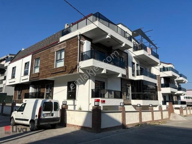 Liva Dan Okullar Bölgesinde 3+1 Satılık Dublex Daire