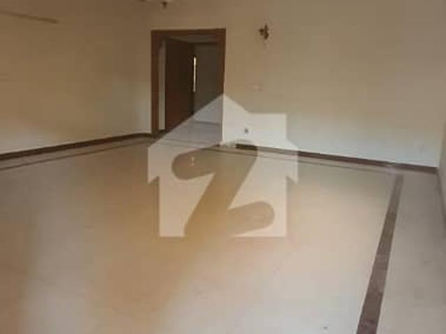Livable 200 sq yd house for sale in block r north nazimabad