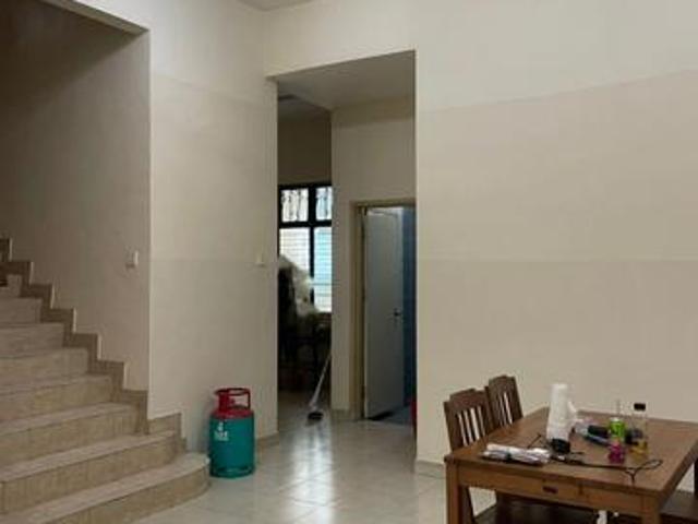 Live Comfortably in Seksyen 7 Spacious 3Storey Superlink