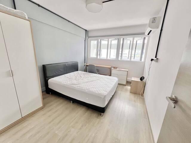 Live in the heart of it all! Pocket Room in Bugis Bencoolen