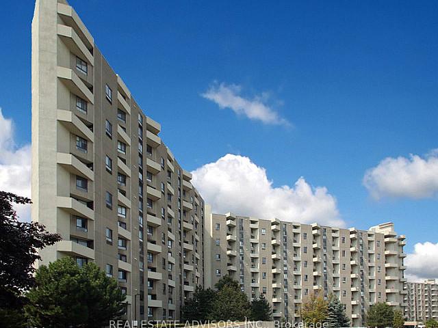 Live The Resort Lifestyle! 2br Condo With Golf Course Views!