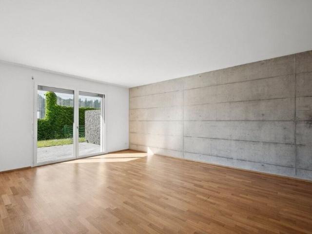 Living comfort on the ground floor with two seating areas