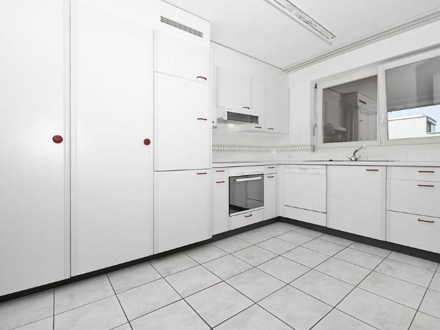 Living generously in Allschwil Your stylish 3.5 room apartment