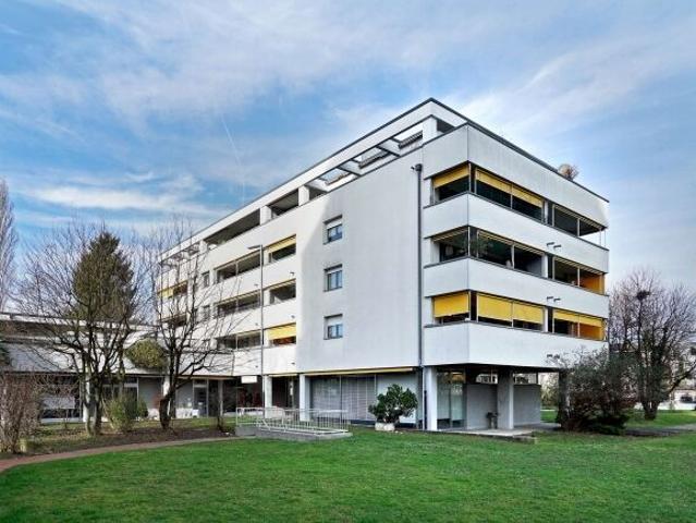 Living in Allschwil near the city