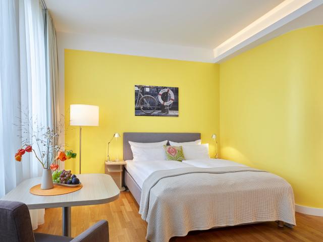 Living in BERLIN Mitte Great serviced apartment at Gleisdreieckpark