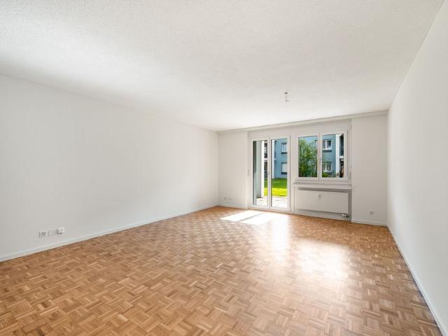 Living in the Neuhof quarter – freshly renovated 3 room apartments
