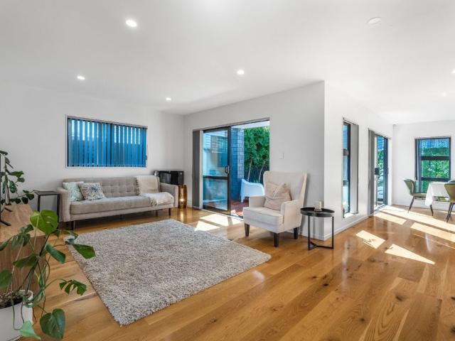 Living in the Heart of Mangere Bridge