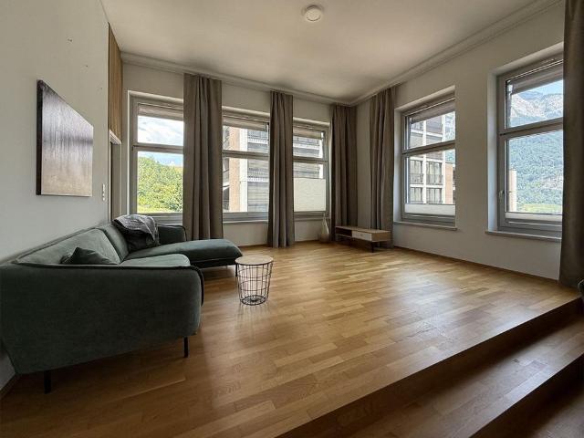 Living with character – Furnished apartment in the historic Stoffelareal