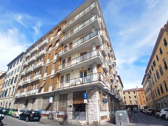 Livorno – Fondo commerciale di 565 mq