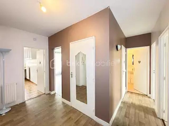 Livry Gargan 93190 Achat / Vente appartement 3 pièces t3 au dernier étage cave