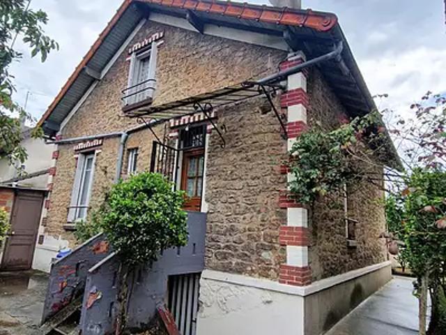 Livry Gargan 93190 Achat / Vente maison 5 pièces t5 au dernier étage cave