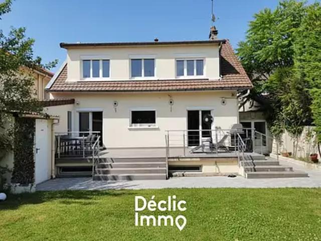 Livry Gargan 93190 Achat / Vente maison 6 pièces t6 au dernier étage terrasse