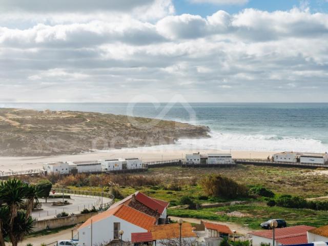 Lizandro, Ericeira Moradia pé na areia