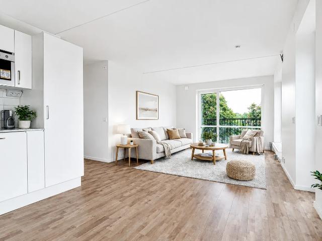 Ljus 3 rok på markplan med uteplats i västerläge! 71 m² 10 735 kr