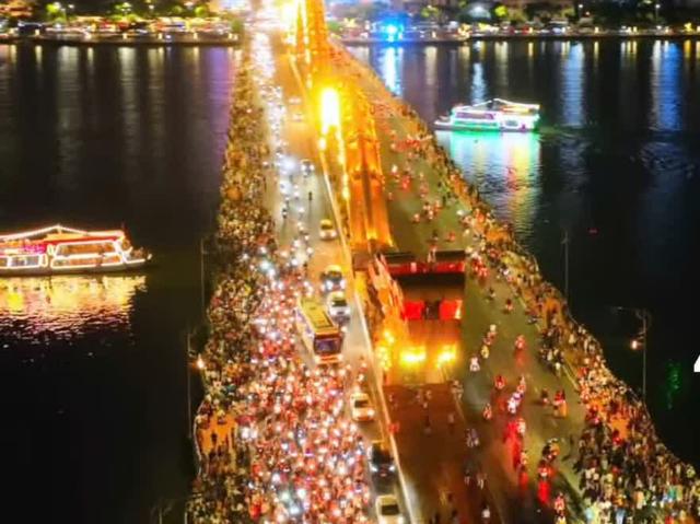 Lô đất mặt tiền Võ Văn Kiệt, trung tâm bãi tắm phạm Văn Đồng và mỹ khê, diện tích 400m2 ngang 20m