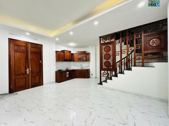 Lô Góc Hoàng Hoa Thám Nở Hậu Tầm Tiền Không Có Căn Thứ Hai