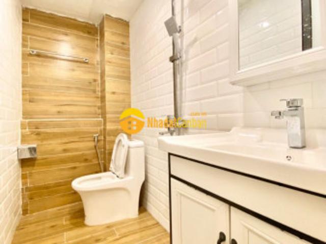 Lô góc lạc trung hai bà trưng 35m2 3t, mt4.5, nhỉnh 3.6 tỷ. Ở ngay