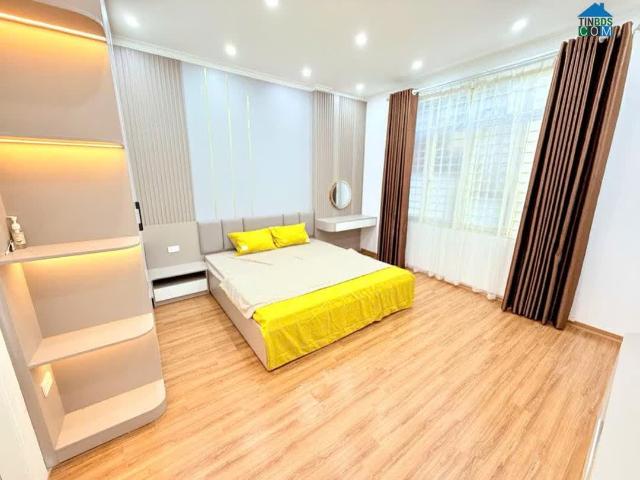 Lô góc ngõ văn chương tôn thất tùng 33m2 5 tầng mặt tiền 6.8m Giá 7.2 tỷ