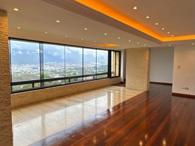 Lomas de San Roman Venta / Alquiler Lujoso Apto 295m2 3h+S/4b/4pe