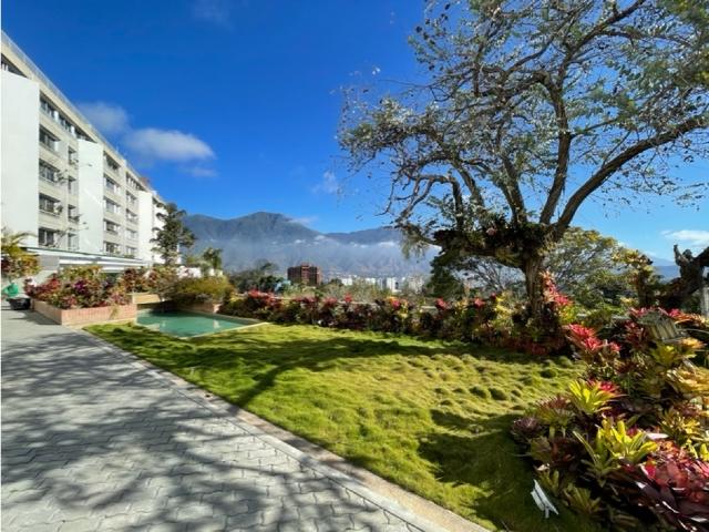 Lomas de San Román Venta Apto PB 301m2+364m2 Terraza/Jardín