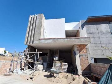 LOMAS PUNTA DEL ESTE COTO VIP CASA NUEVA 4 HABITACIONES $5´950,000