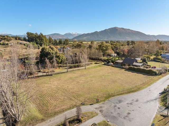 Long Grass Place, Hawea Flat, Wanaka