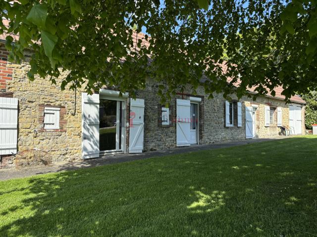 LONGERE AVEC PISCINE SECTEUR COURTOMER