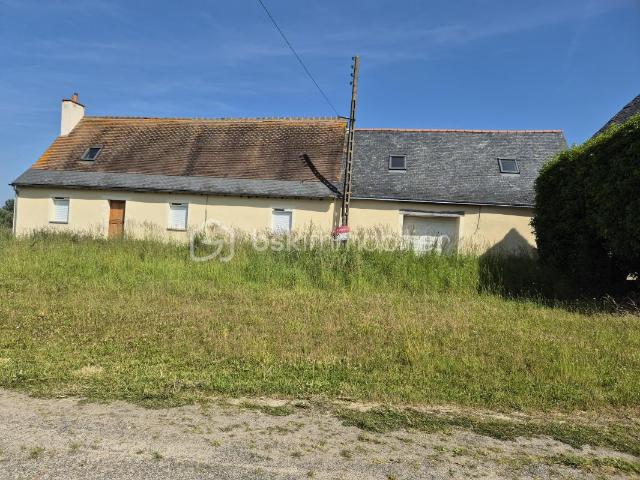 Longère à la campagne avec étang et 4 hectares