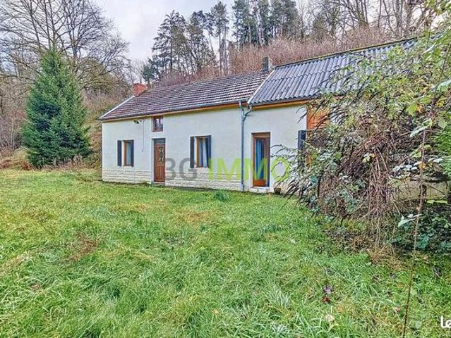 Longère à rénover | Bord de rivière La Bouble | 3 800 m² de terrain