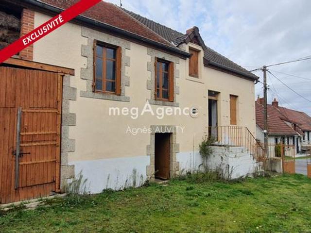 Amoureux de la pierre et de rénovation, cette longère est faite pour vous !