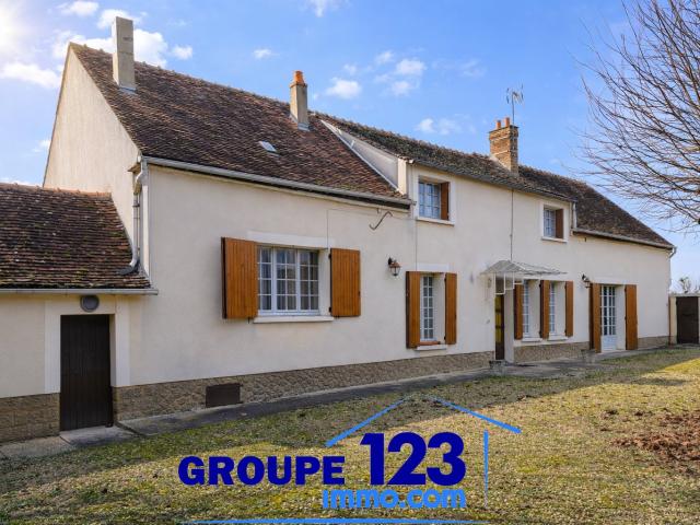 Longère de caractère avec dépendances 179m² Vergigny