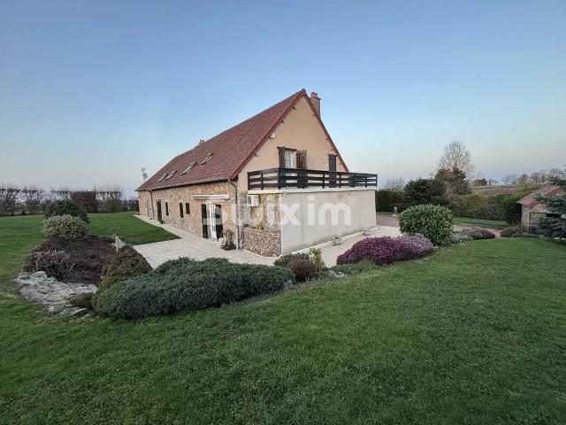 Longère de caractère rénovée de plus de 150 ans – 5 chambres. 188m² Saulieu