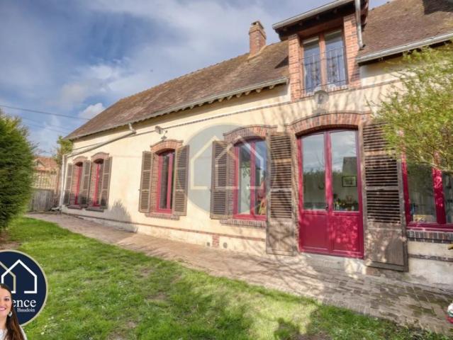 LONGÈRE DE CHARME – 155 m² – STUDIO INDÉPENDANT – TERRAIN 439 m² + 377m2 NON ATTENANT – EXCLUSIVITÉ