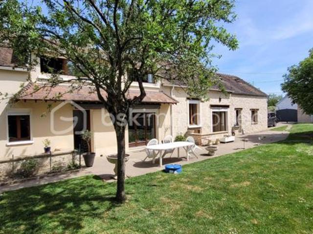 Longère de 175 m² avec dépendance