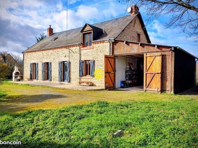 Longère de 1833 restaurée de 155m²