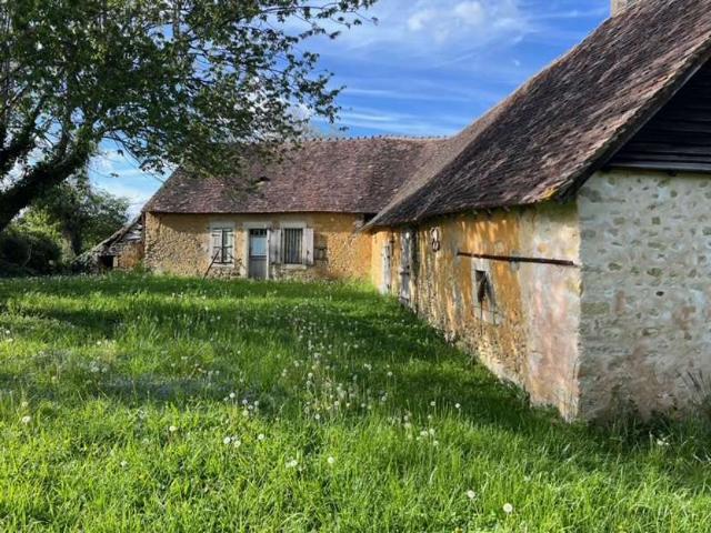 Longère et corps de ferme 3 pièces Saint Cosme en Vairais 72