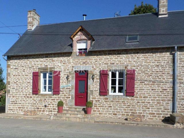 Longère et corps de ferme 5 pièces Gorron 53