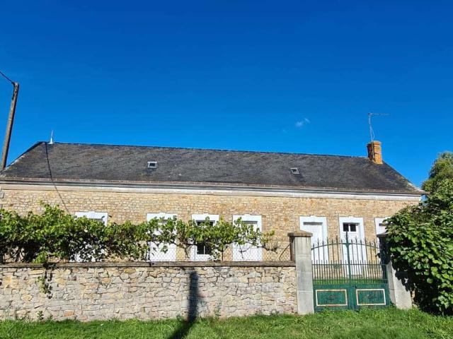 Longère et corps de ferme 5 pièces Parcé sur Sarthe 72